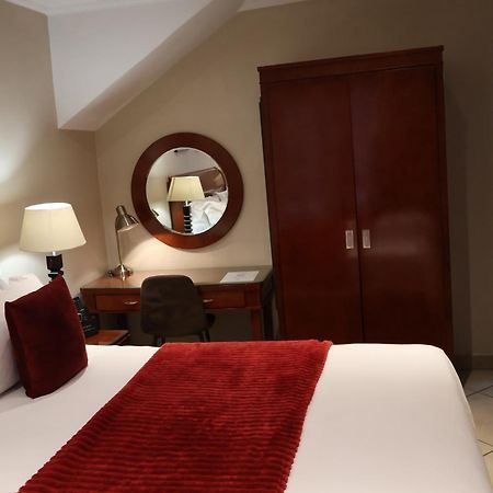 Lakeview Boutique Hotel&Conference Center Benoni Extérieur photo