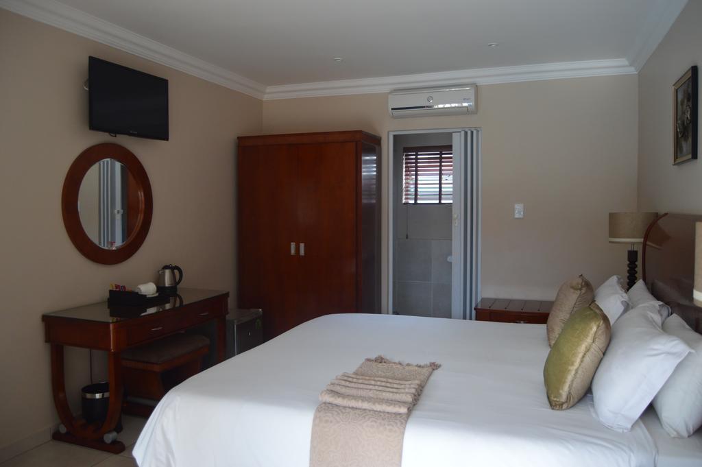 Lakeview Boutique Hotel&Conference Center Benoni Extérieur photo