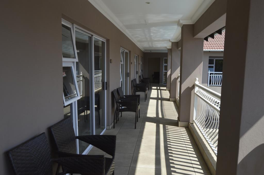 Lakeview Boutique Hotel&Conference Center Benoni Extérieur photo