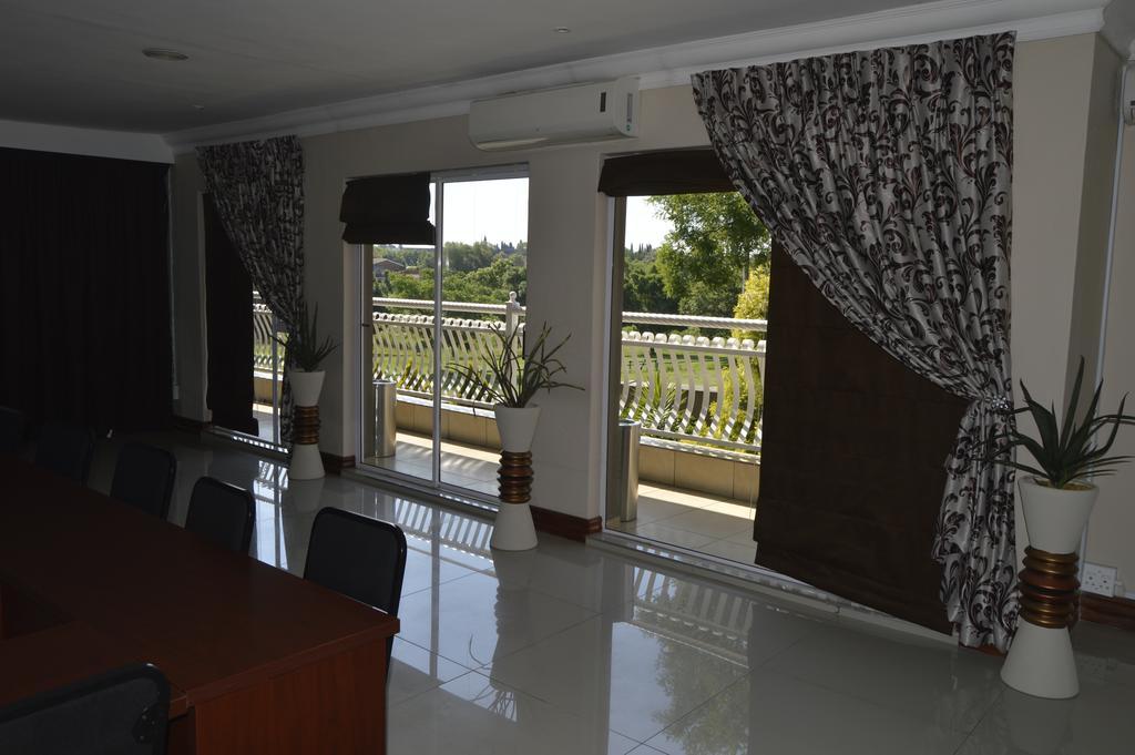 Lakeview Boutique Hotel&Conference Center Benoni Extérieur photo